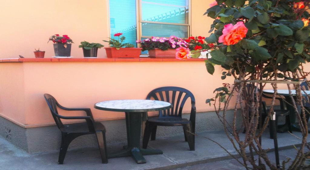 A Casa Doina Airport2 Bed & Breakfast Pisa Ngoại thất bức ảnh