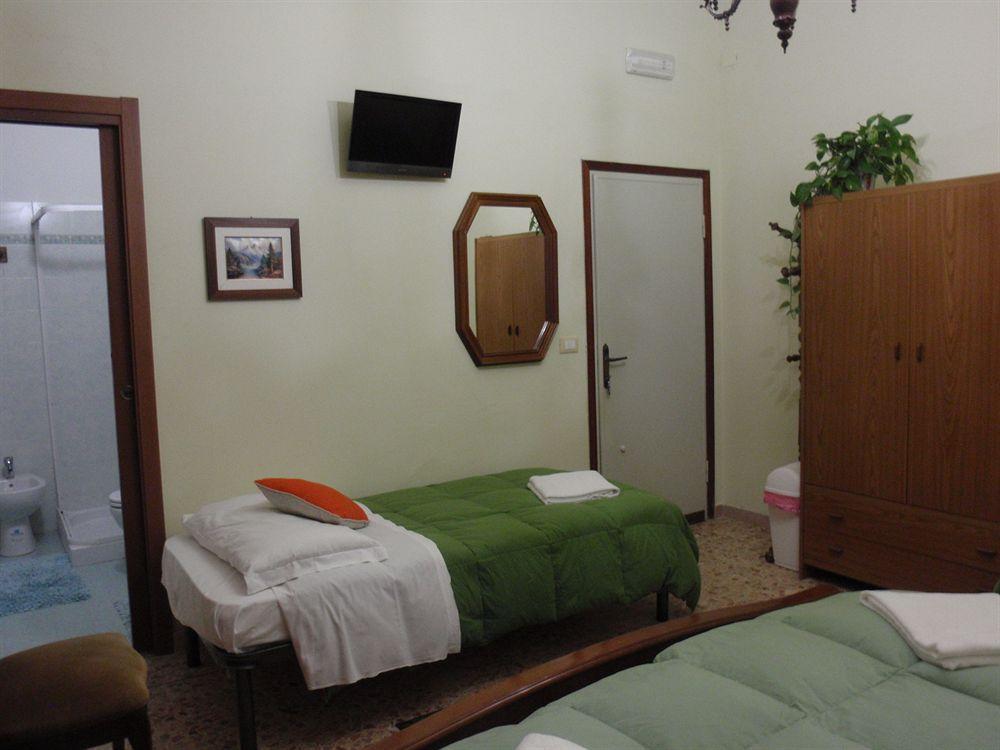 A Casa Doina Airport2 Bed & Breakfast Pisa Ngoại thất bức ảnh