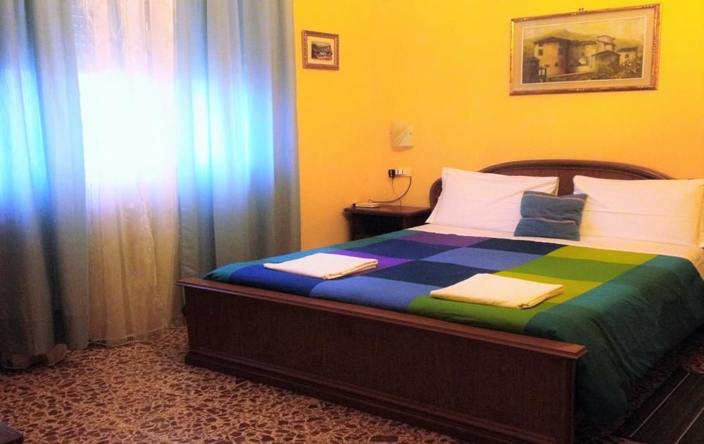 A Casa Doina Airport2 Bed & Breakfast Pisa Ngoại thất bức ảnh