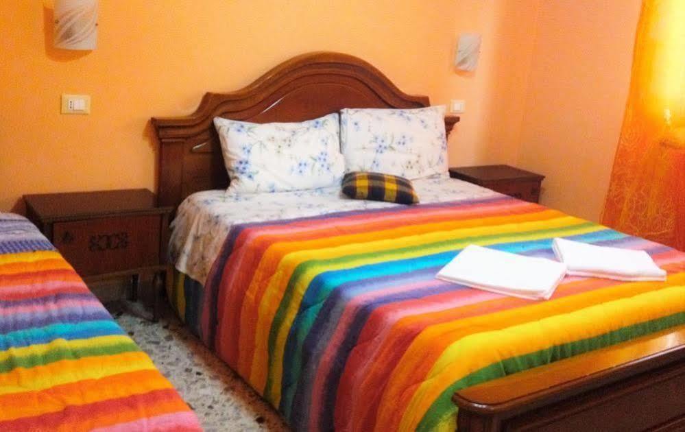 A Casa Doina Airport2 Bed & Breakfast Pisa Ngoại thất bức ảnh