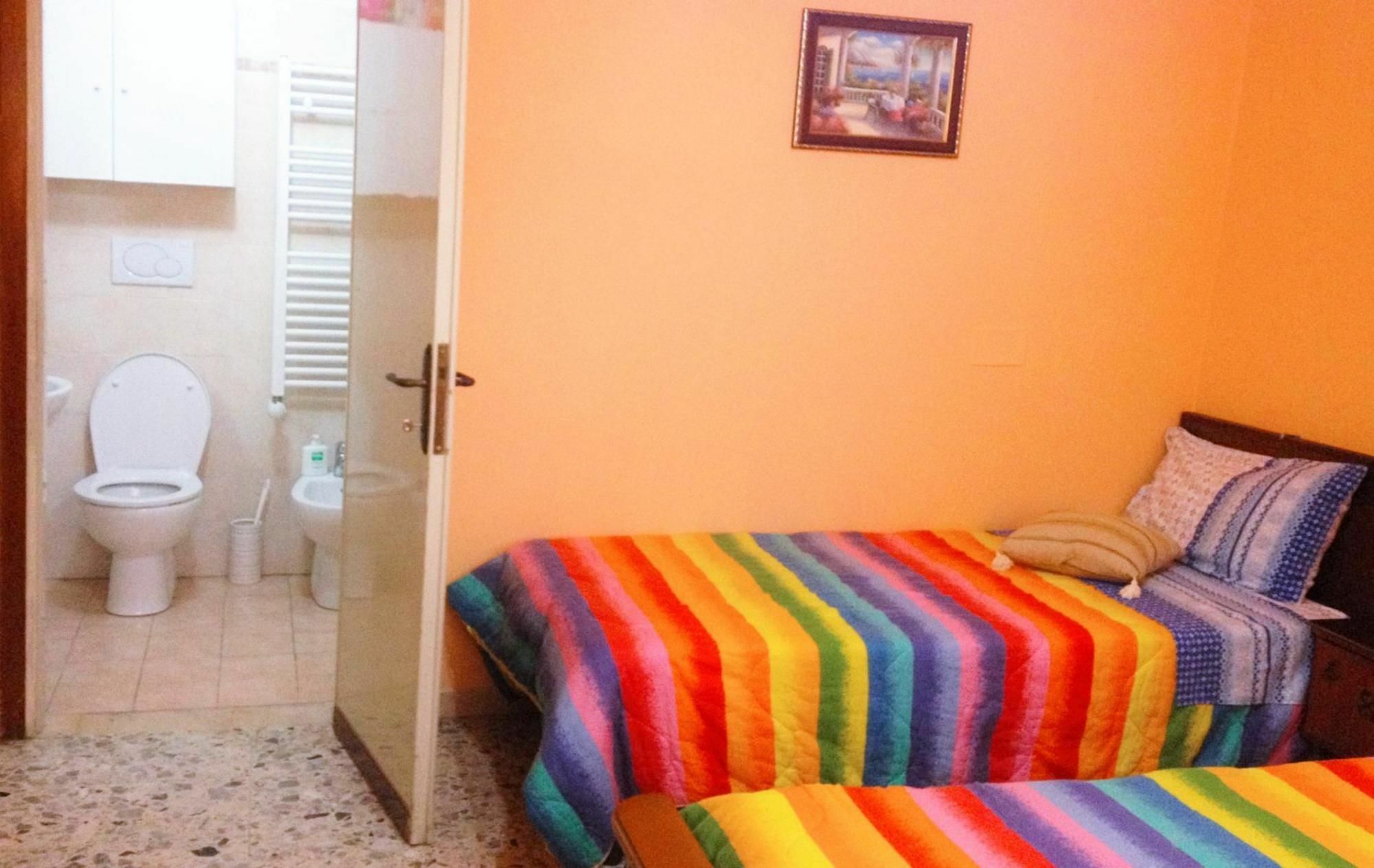 A Casa Doina Airport2 Bed & Breakfast Pisa Ngoại thất bức ảnh