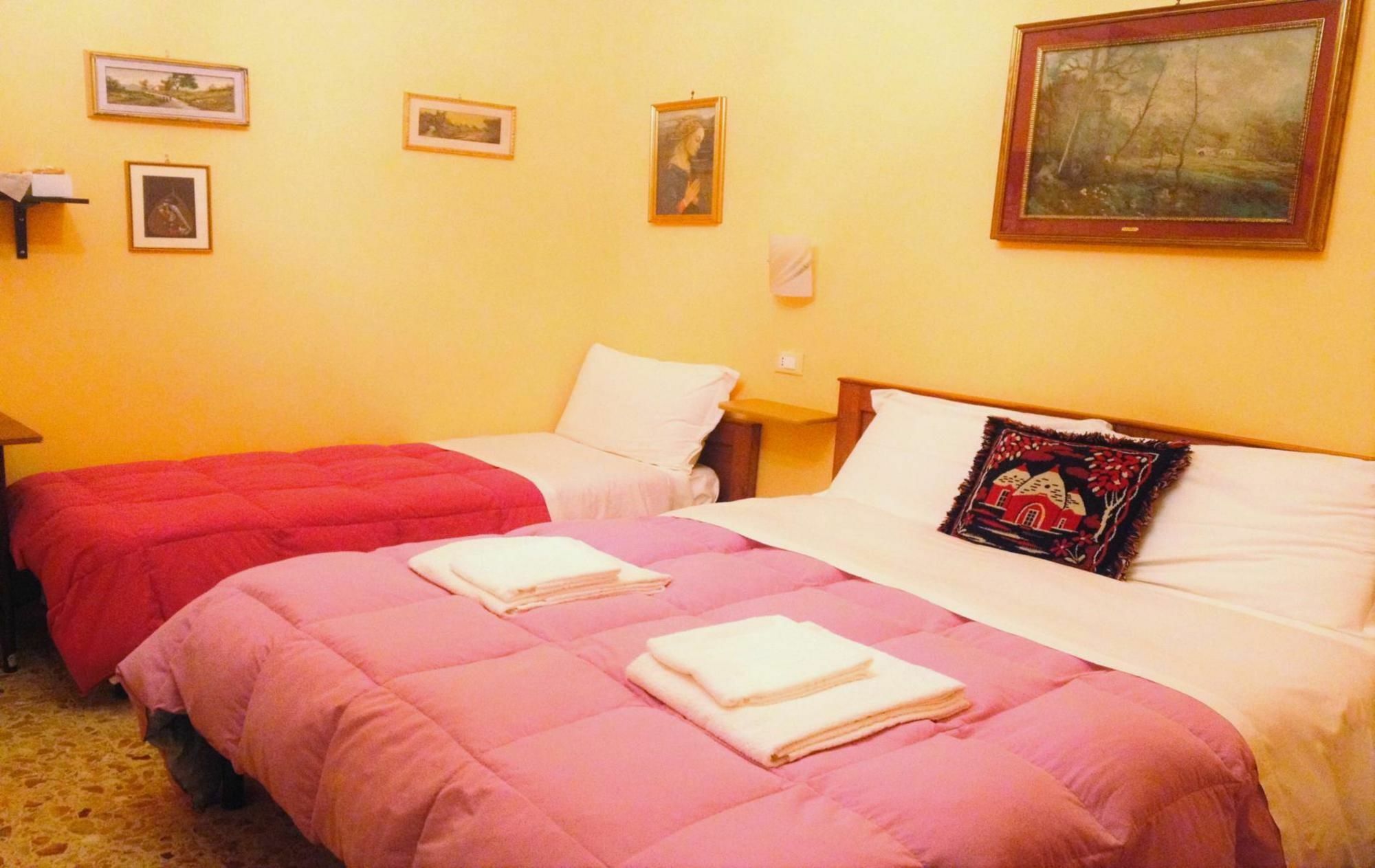 A Casa Doina Airport2 Bed & Breakfast Pisa Ngoại thất bức ảnh